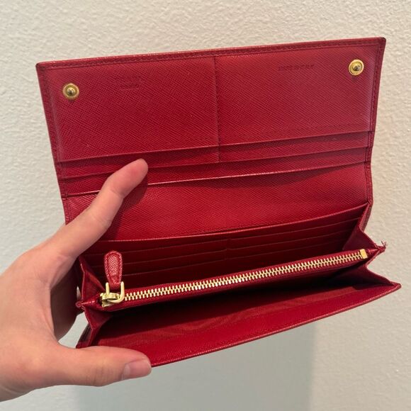 Prada Milano Red Long Snap Wallet - Picture 4 of 15